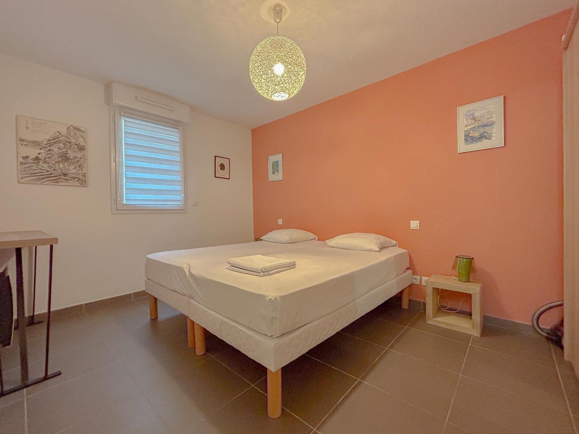 Appartement Centrale A 100 M Des Plages Rue De Provence Saint-Raphael  Exterior photo